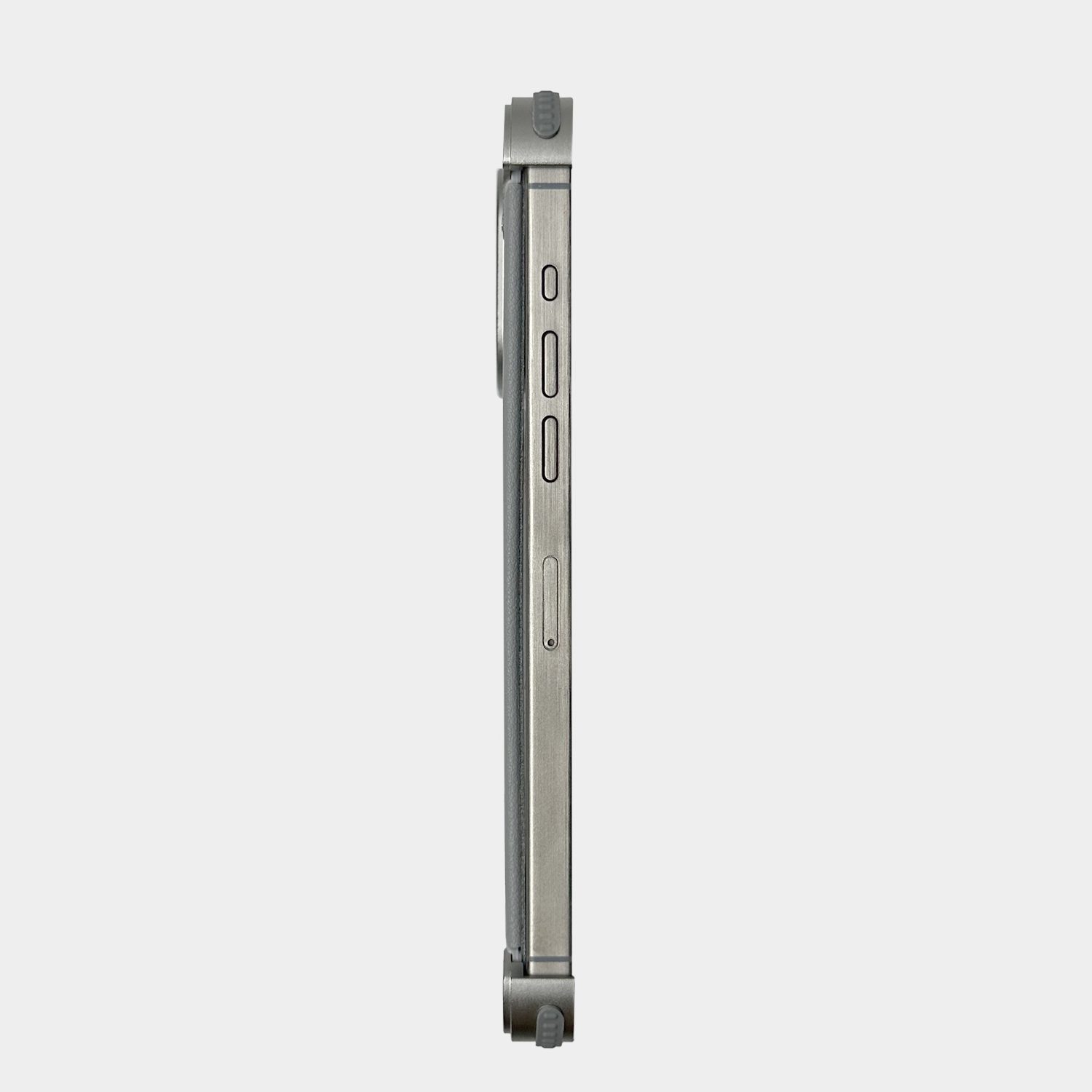 Exos 1.0 | экзокейс для iPhone в Ташкенте Exos 1.0 | экзокейс для iPhone в Ташкенте
